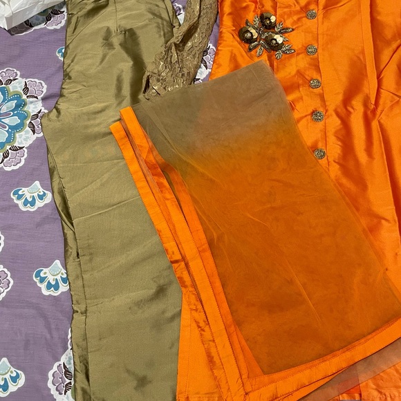 Straight pants silk suit - Picture 2 of 5